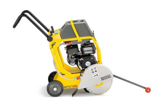 Нарезчик швов бензиновый Wacker Neuson BFS 735 A по выгодной цене в Томске. Надежное качество и лучшие условия ждут вас.