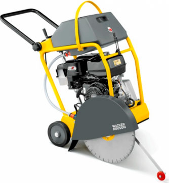 Резчик швов Wacker Neuson MFS-1350CE в прокат в Томске. У нас лучшая цена за сутки! Возможность взять в аренду с выгодной скидкой до 40% при экспресс доставке 24/7. И помните, ночью стоимость еще дешевле на 30%! #арендапрокат #виброплита #выгодно